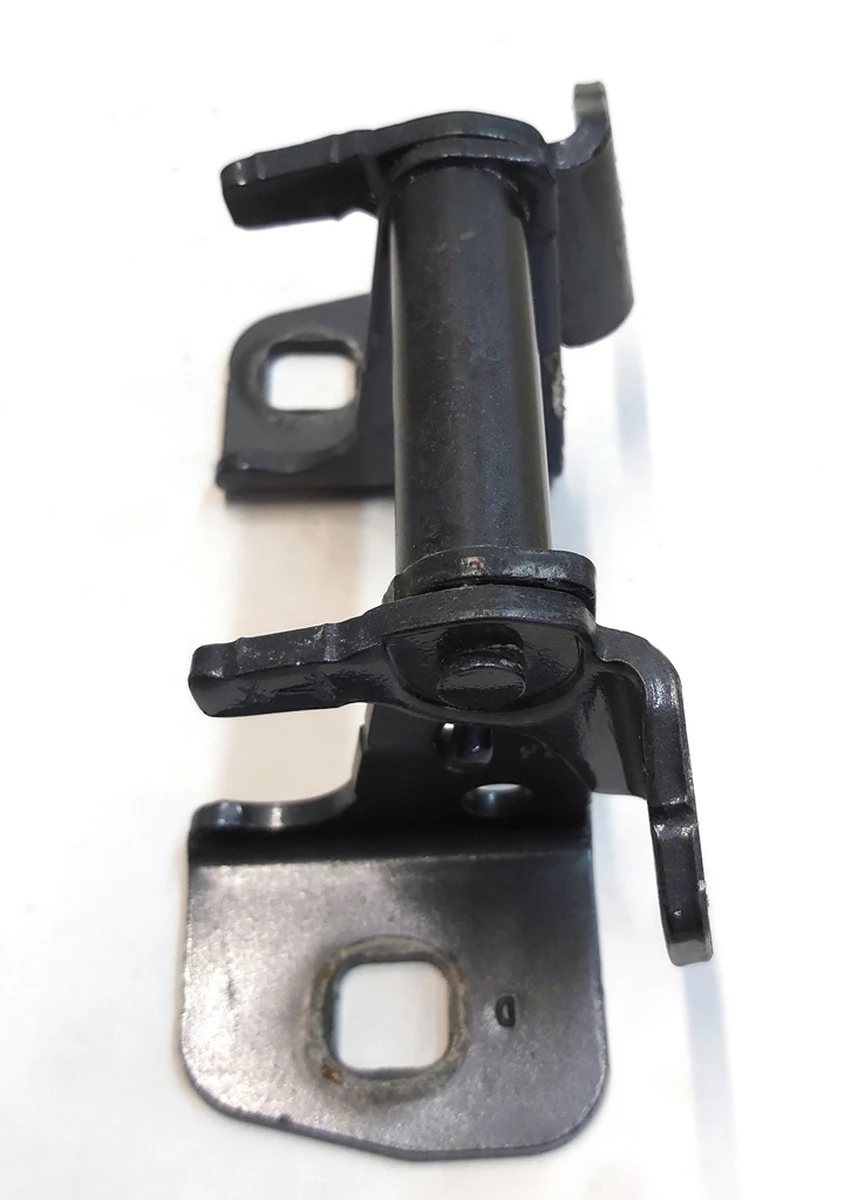 3 Петля двери передней левой верхняя PMNG Tesla model X 1045536-00-H