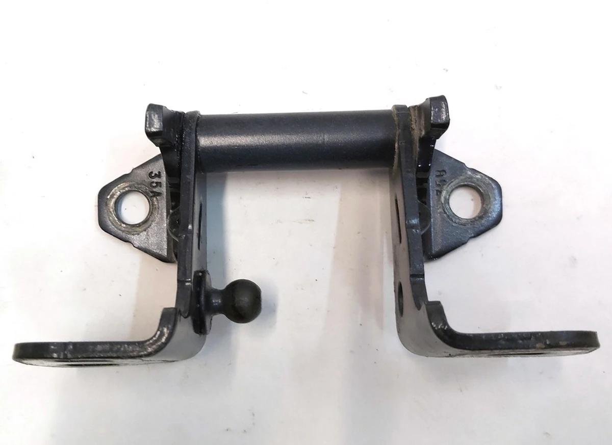 3 Петля двери передней левой верхняя PMNG Tesla model X 1045536-00-H