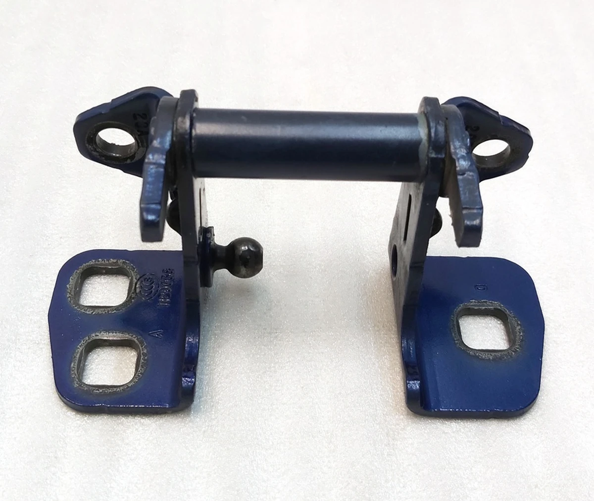 Петля двері передньої лівої верхня PPSW Tesla model X 1045536-00-H