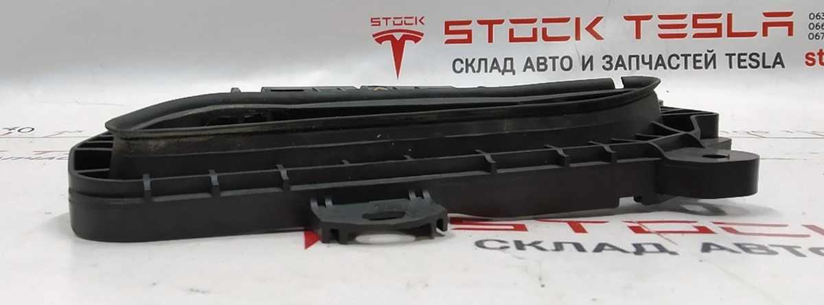 Корпус механізму ручки зовнішньої задніх лівих GEN 3.0 (деформований) Tesla model S REST 1100299-S0-A