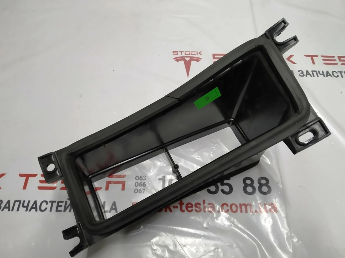 Корпус фільтра кондиціонера (передня насадка) Tesla model S REST, Tesla model X 1046211-00-H