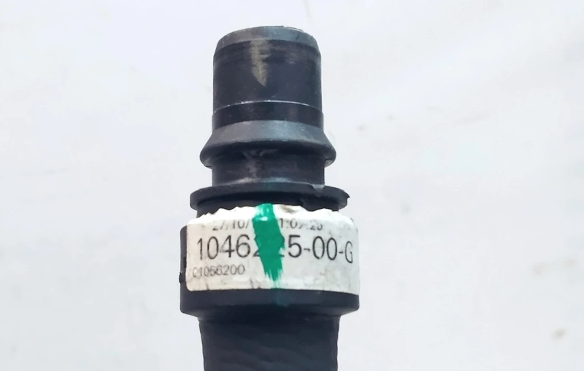 5 Шланг системи охолодження двигуна заднього Tesla Model X 1046225-00-H