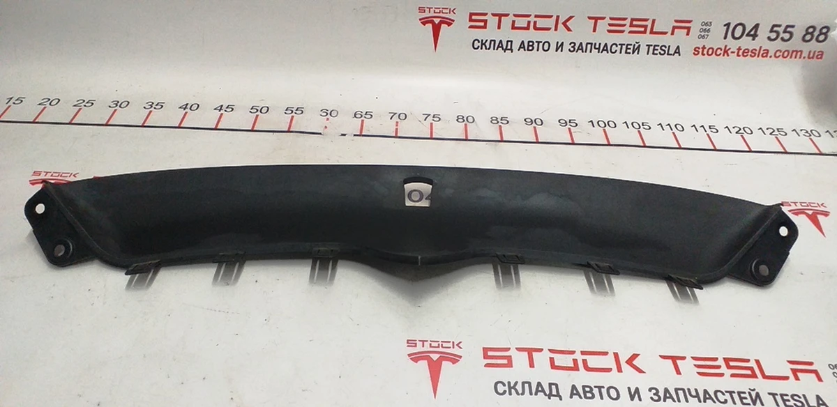 2 Накладка гриля бампера переднего верхняя Tesla model X 1047021-00-E 