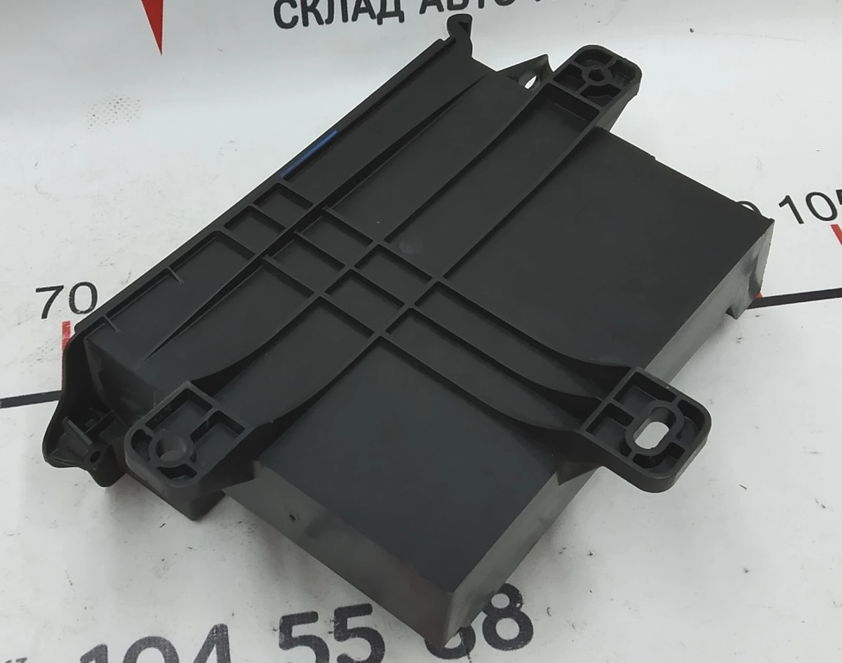 14 Tesla model X pneumatic control box 1047042-00-F