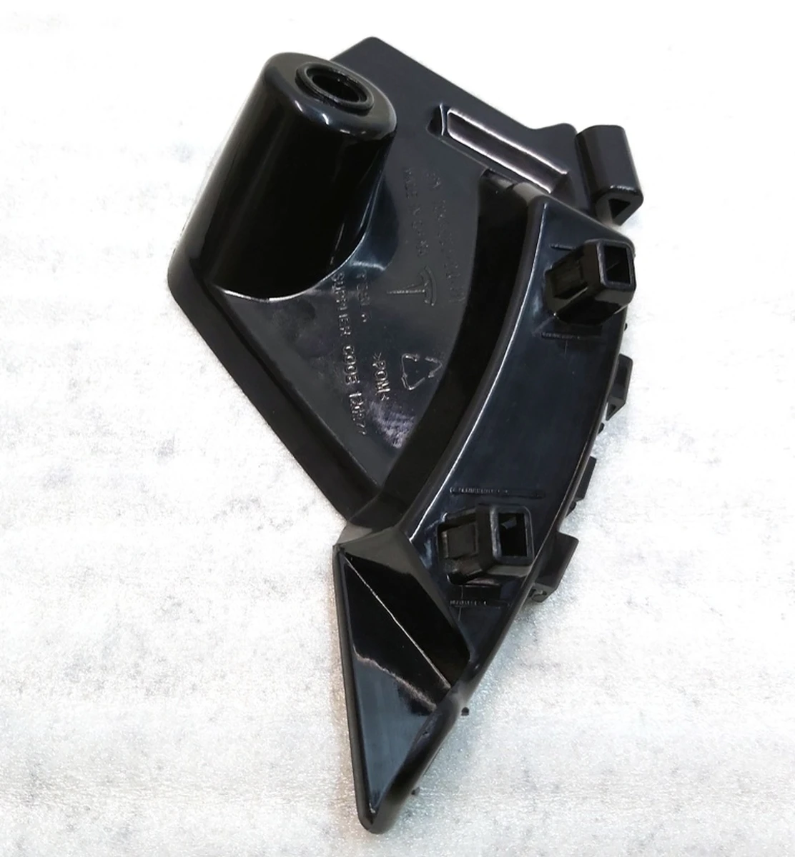 8 MX FASCIA FENDER BRKT RH Tesla model X 1047093-00-H