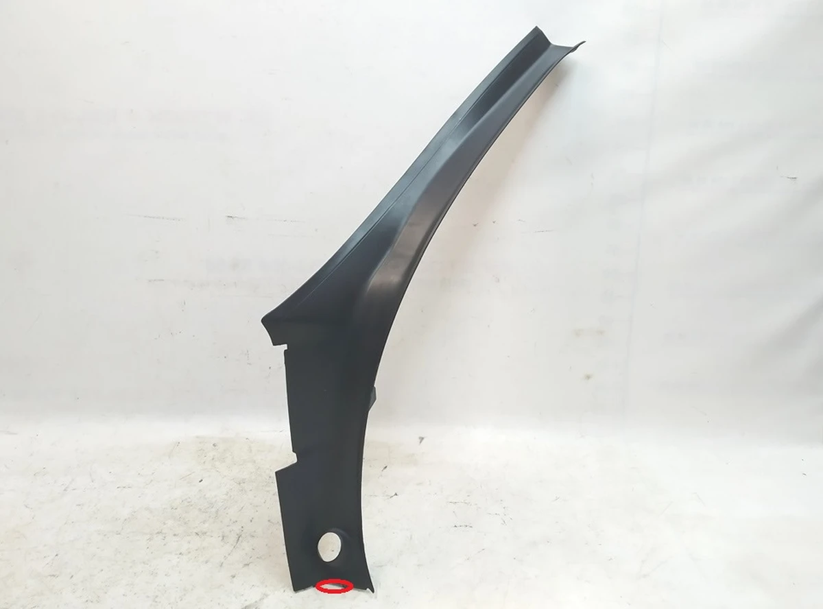 Облицювання отвору багажника ліва Tesla Model X 1047320-00-E