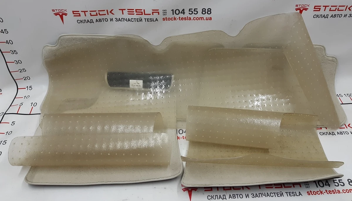 5 Set of floor mats COMPART ZUMA with clips Tesla model S REST 1047686-01-C