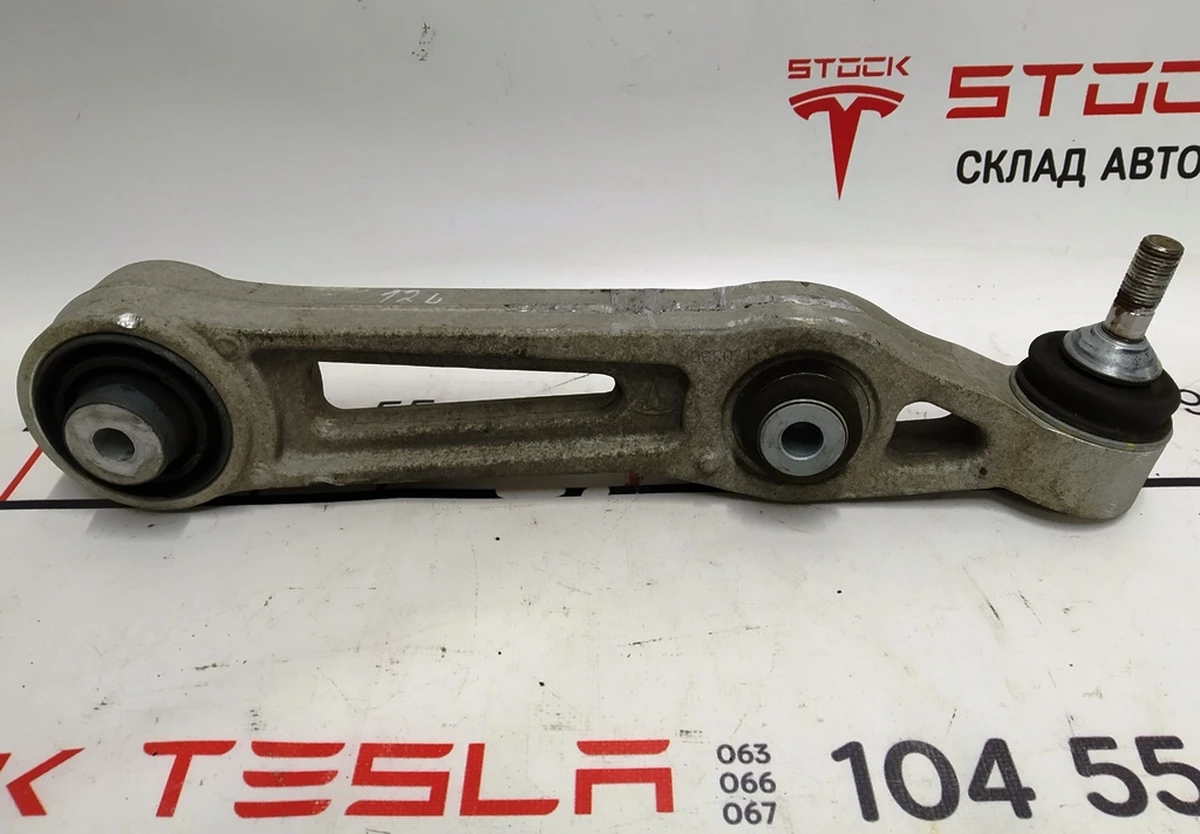 Важіль передній нижній поперечний лівий-правий Tesla model S, model S REST 1027351-00-C