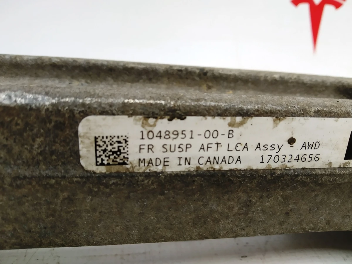 Важіль передній нижній поперечний лівий-правий Tesla model S, model S REST 1027351-00-C