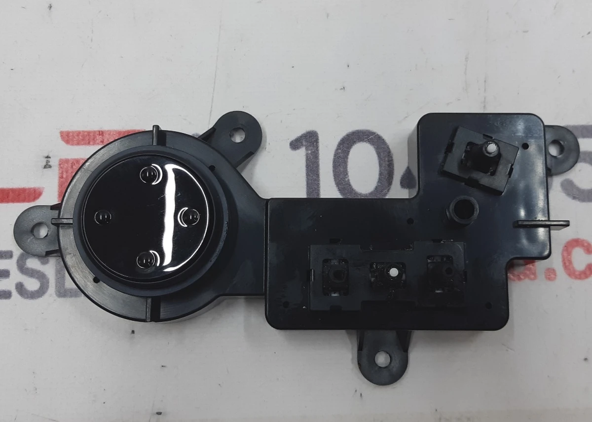 1 Front door LH seat switch assembly (gloss) Tesla Model S REST, Model X 1049317-00-C