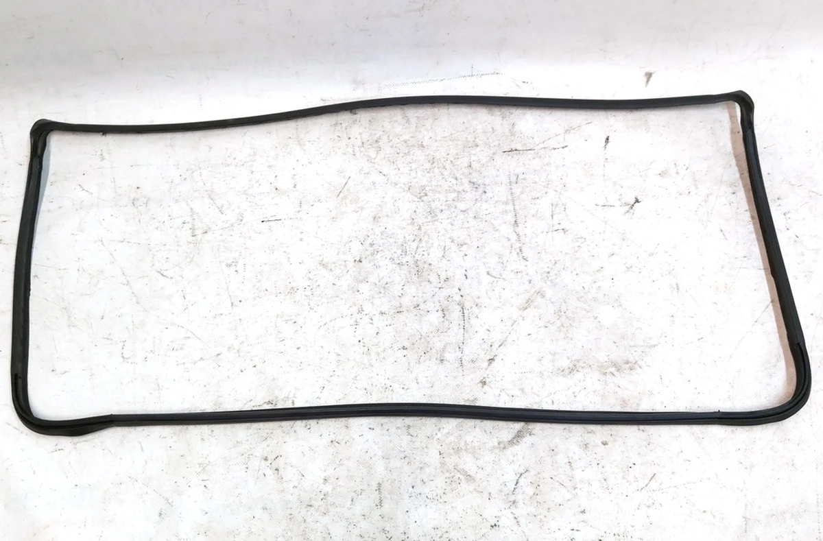 1 Уплотнитель верхней панели двери задней левой Tesla model X 1483697-00-B