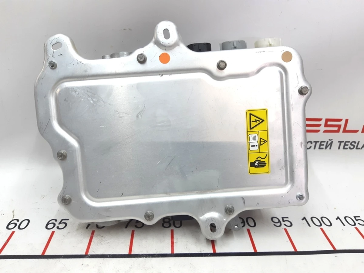 2 Janshen box front REV03 Tesla model X 1049678-00-H