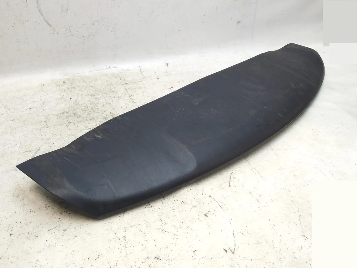 24 Накладка спойлера бампера переднього вживана Tesla Model X 1050421-00-D