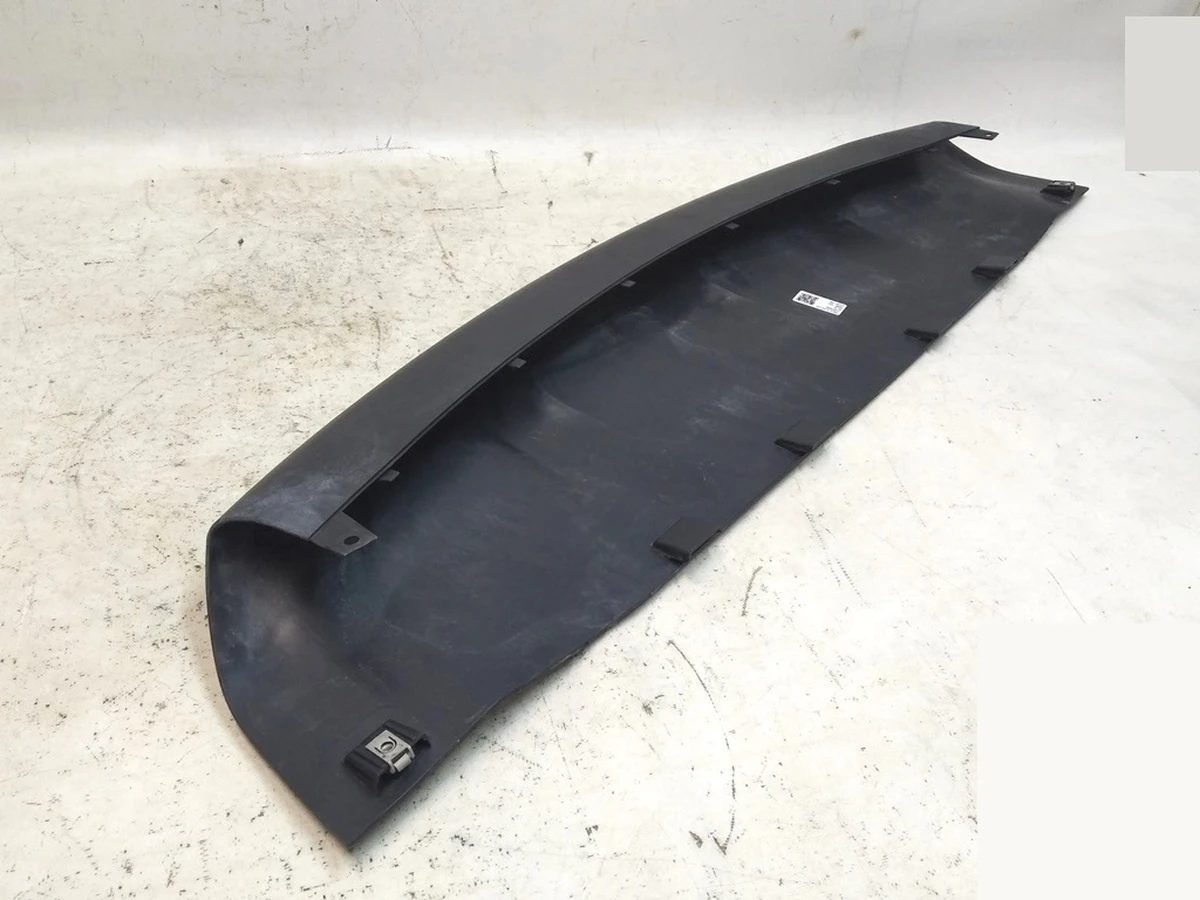 24 Накладка спойлера бампера переднього вживана Tesla Model X 1050421-00-D