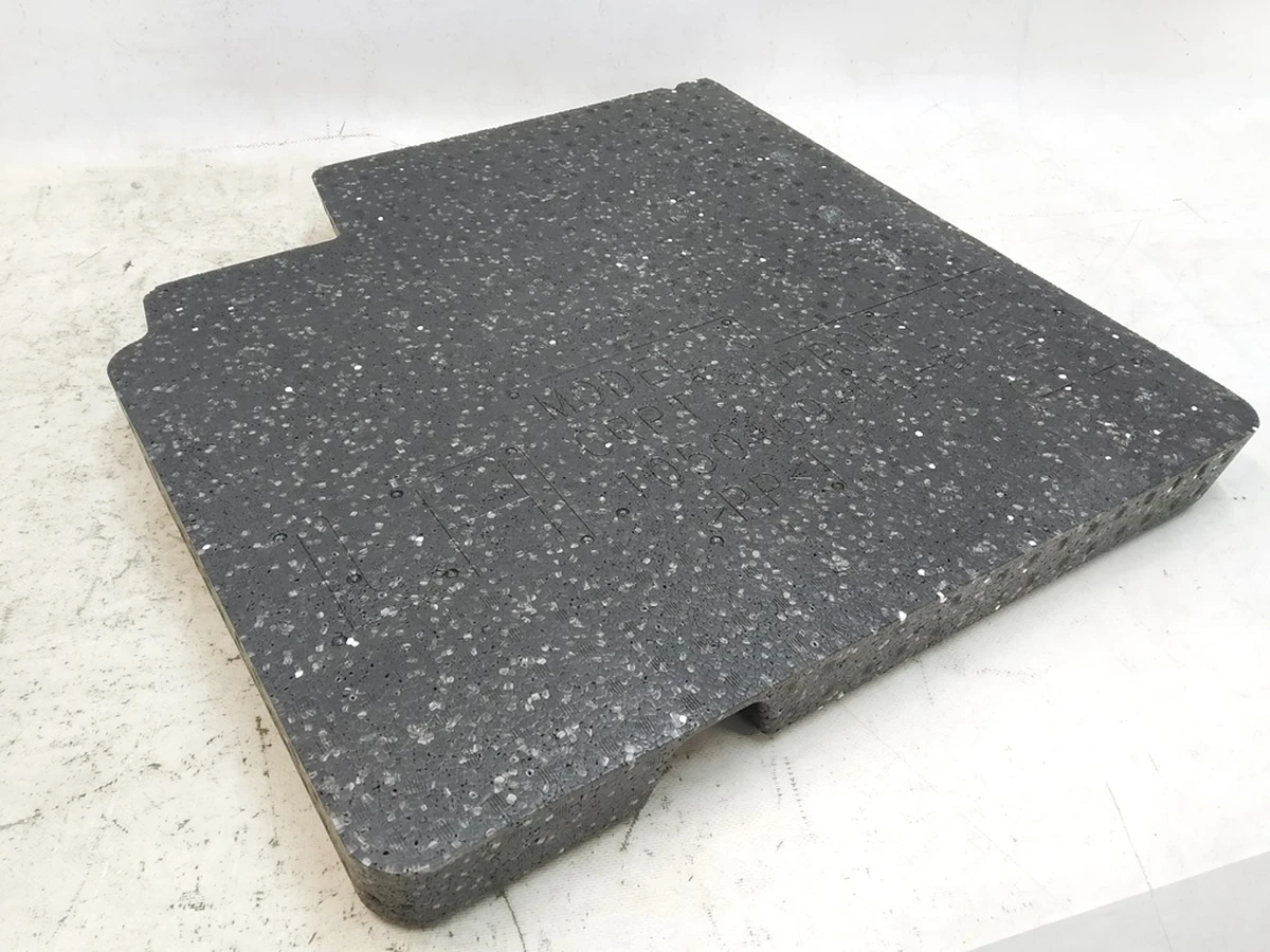 3 Панель заповнення пустот (1-й ряд) первинна підтримка килимів водійський Tesla Model X 1050469-99-C