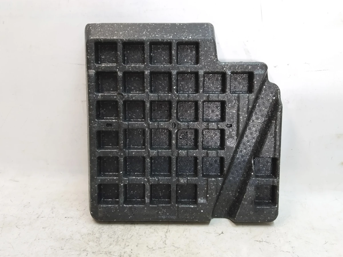 3 Панель заповнення пустот (1-й ряд) первинна підтримка килимів водійський Tesla Model X 1050469-99-C