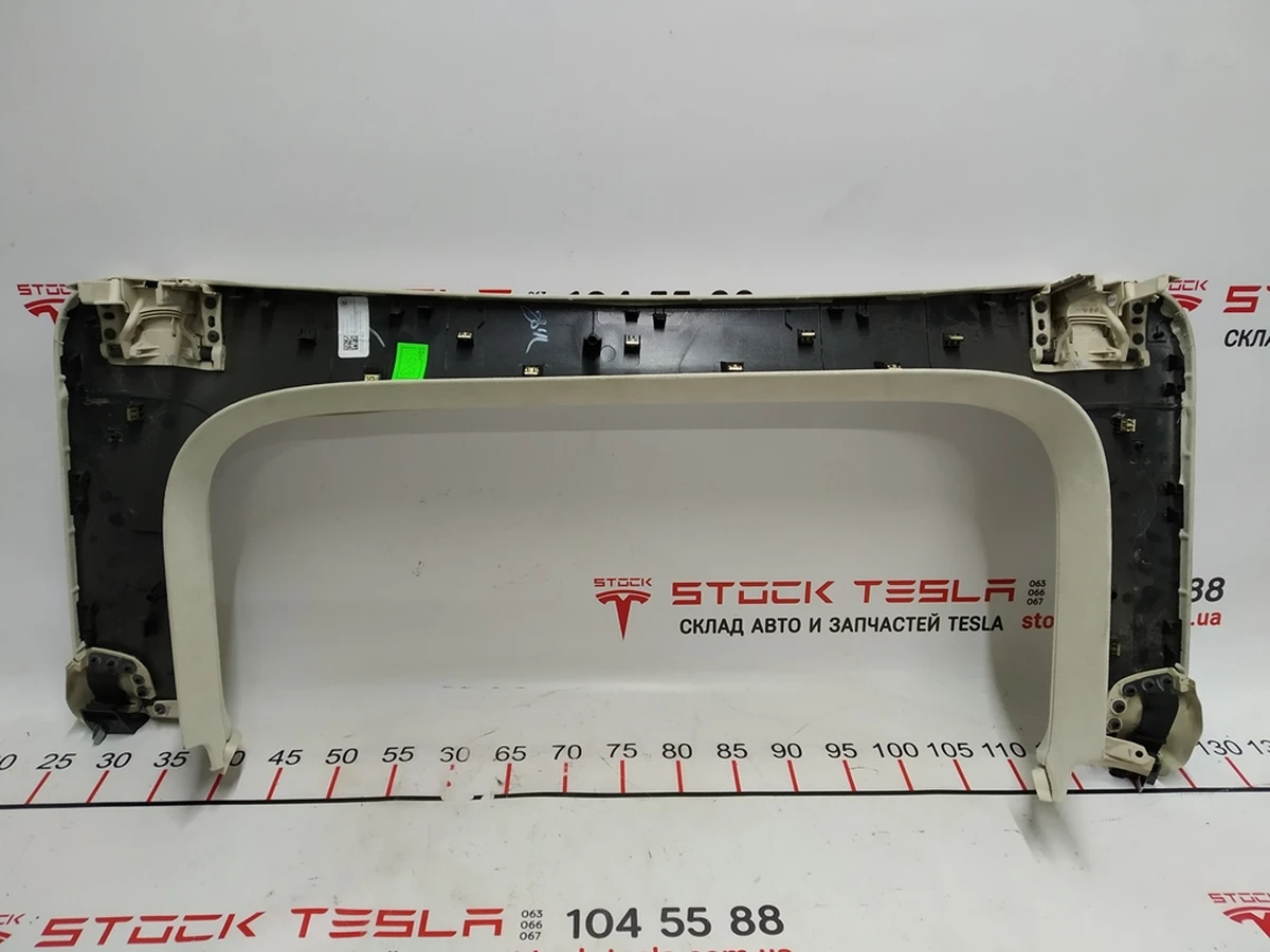 6 Облицовка верхнего стекла двери задней левой ALC CRM Tesla Model X 1051545-07-J