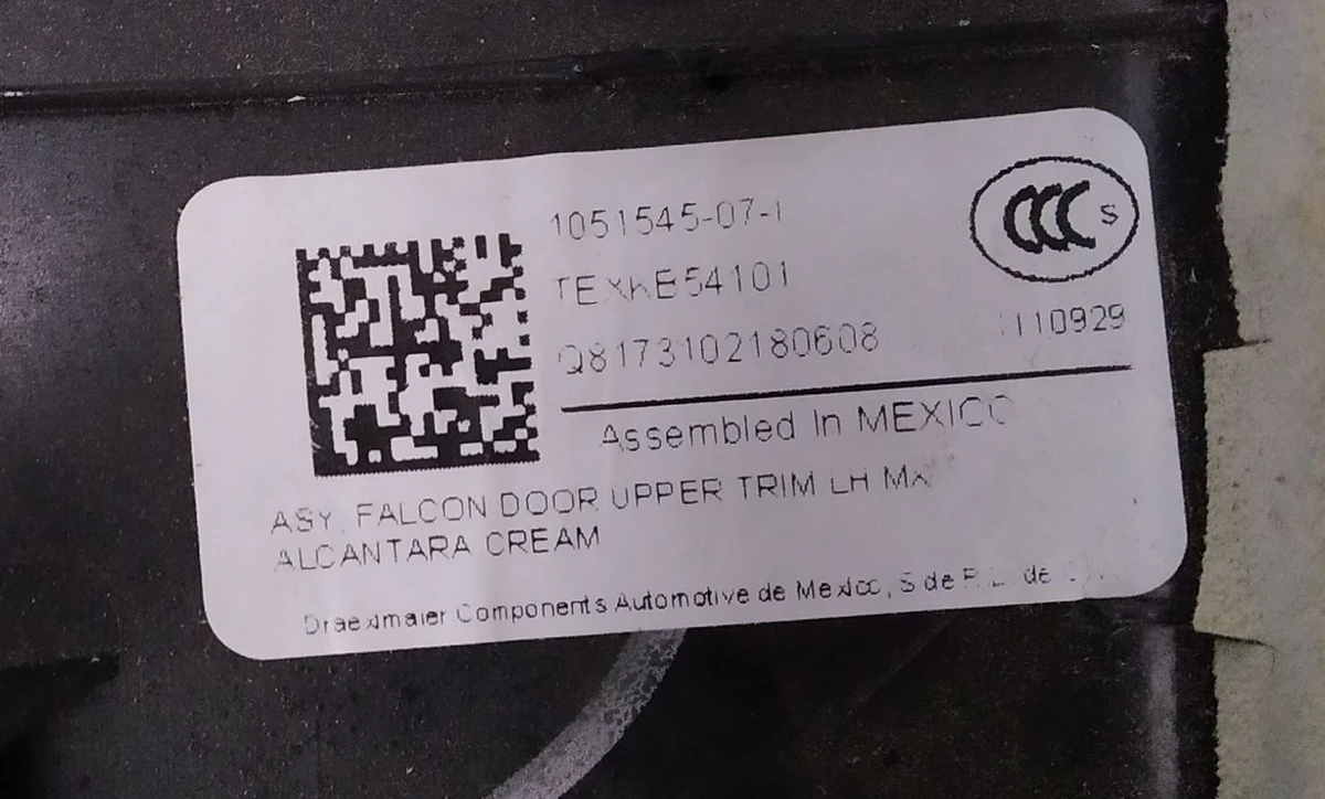 6 Облицовка верхнего стекла двери задней левой ALC CRM Tesla Model X 1051545-07-J