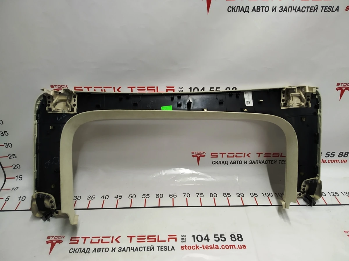 6 Облицювання верхнього скла дверей задніх правих ALCAN CRM Tesla Model X 1051554-07-J
