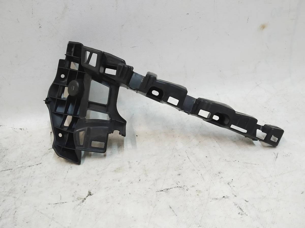 6 Кронштейн облицовки стойки B верхний левый Tesla Model X 1056079-00-E