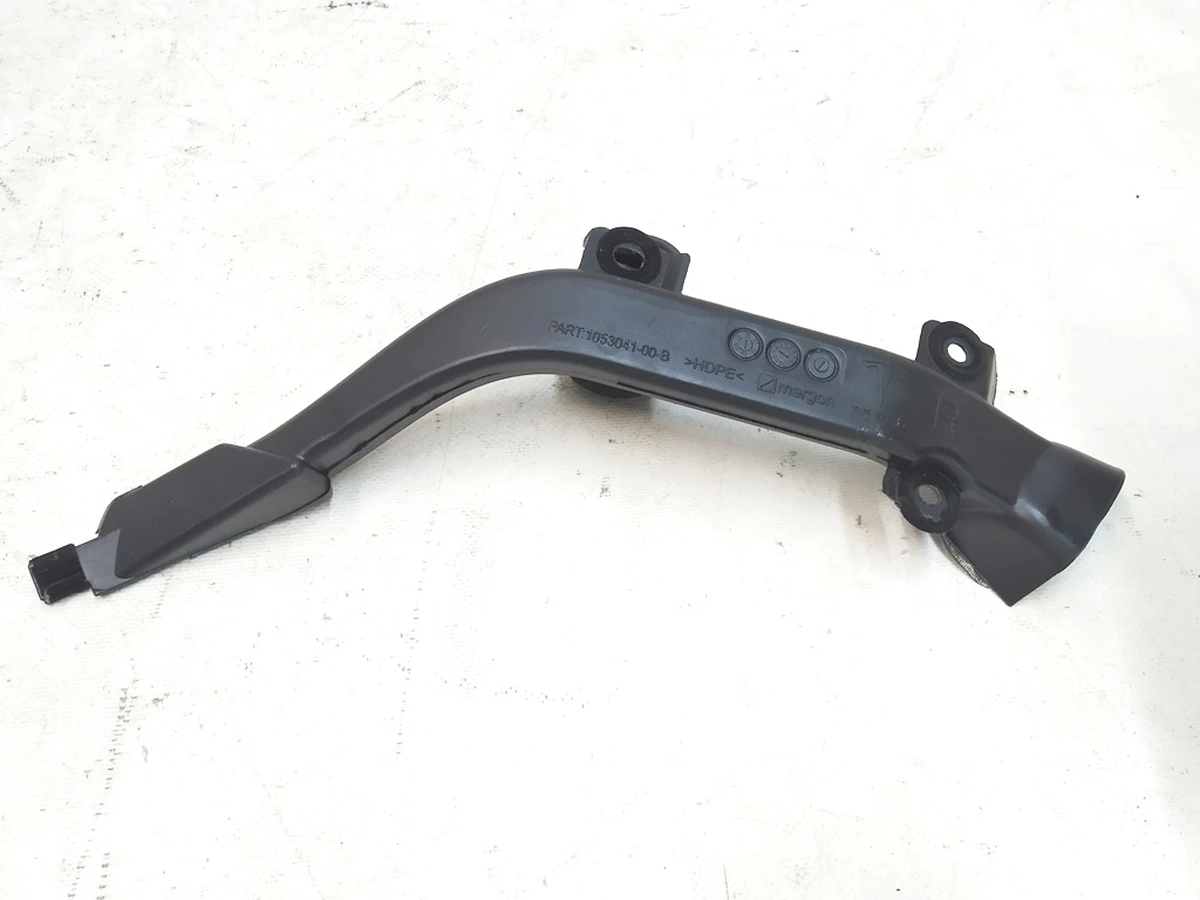 3 Воздуховод инструментальной панели (mergon) правый Tesla Model S REST, Model X 1053041-00-C