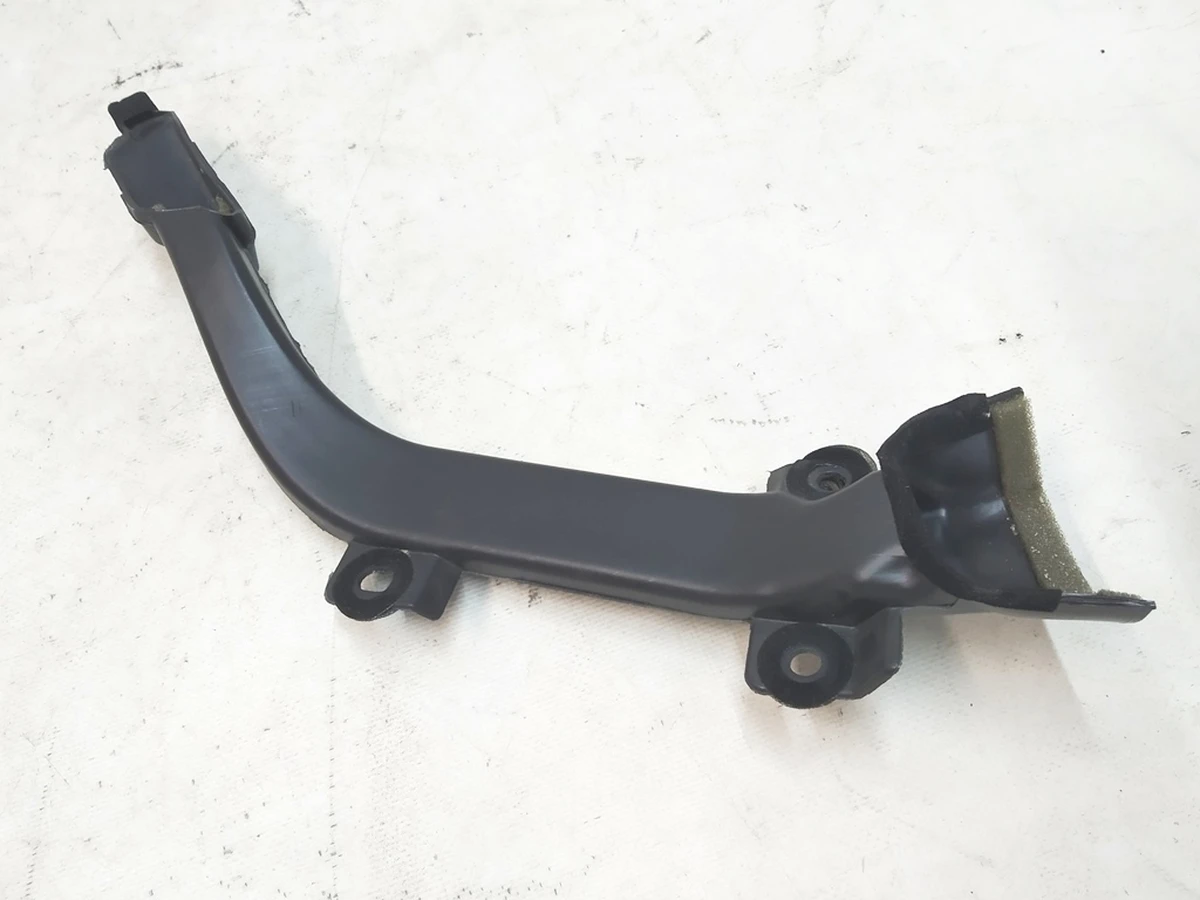 3 Воздуховод инструментальной панели (mergon) правый Tesla Model S REST, Model X 1053041-00-C