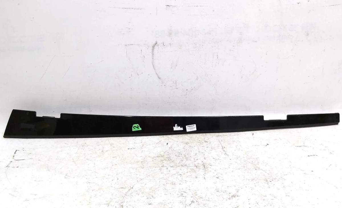 3 Панель зовнішня декоративна даху права Tesla model S 1053619-S0-B