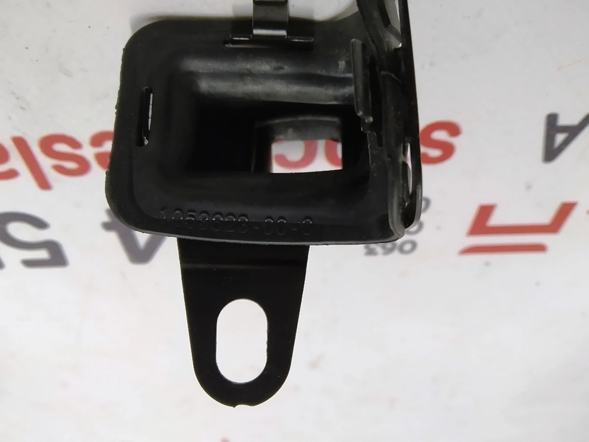 3 Пыльник тяги привода открытия передней левой двери Tesla model X 1053623-00-C