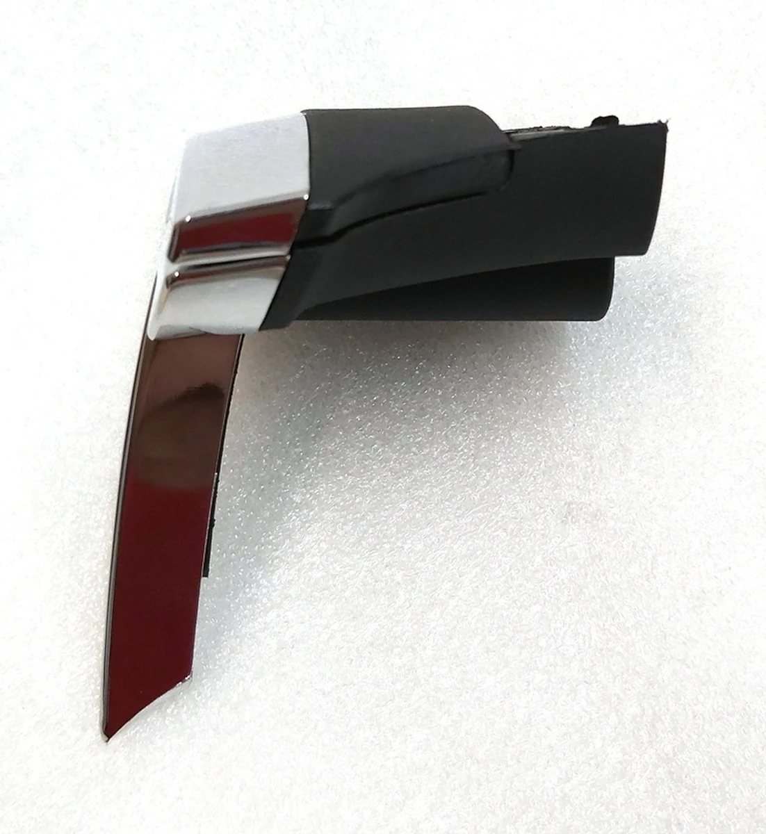 2 Знак "Т" переднего бампера Tesla Model S REST 1056386-00-F