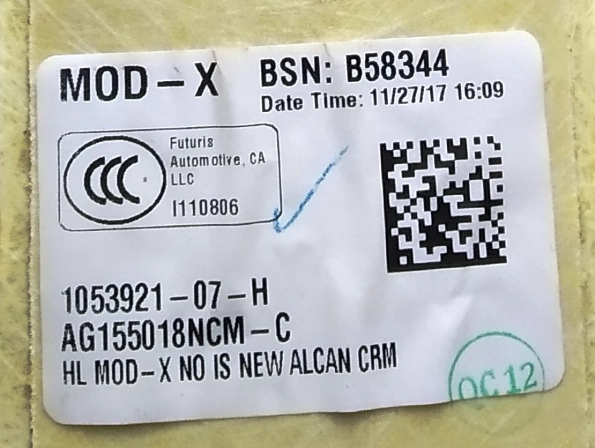 1 Обшивка потолка NEW ALCANTARA CREAM Tesla model X 1053921-07-L