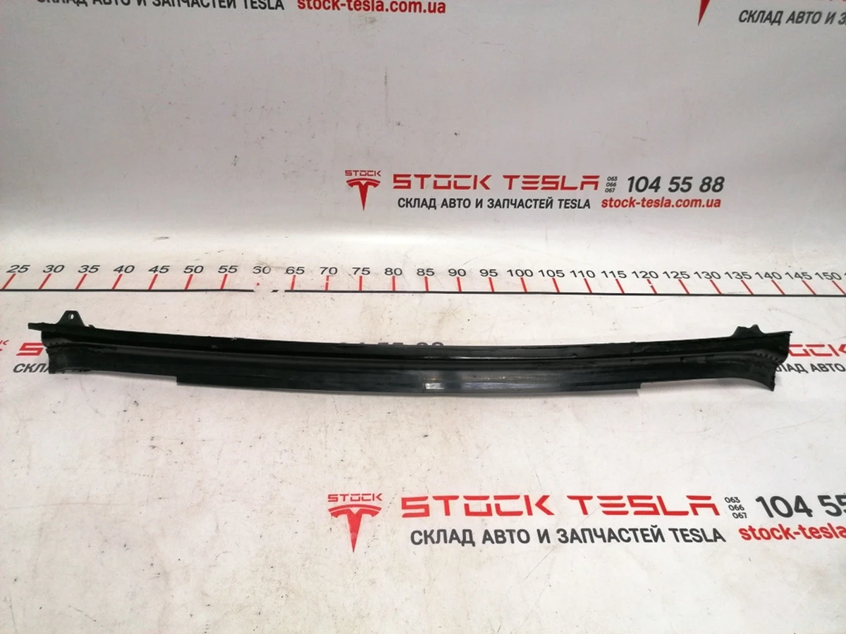 20 Кронштейн крепления панели наружной крыши левый Tesla Model X 1054829-99-F