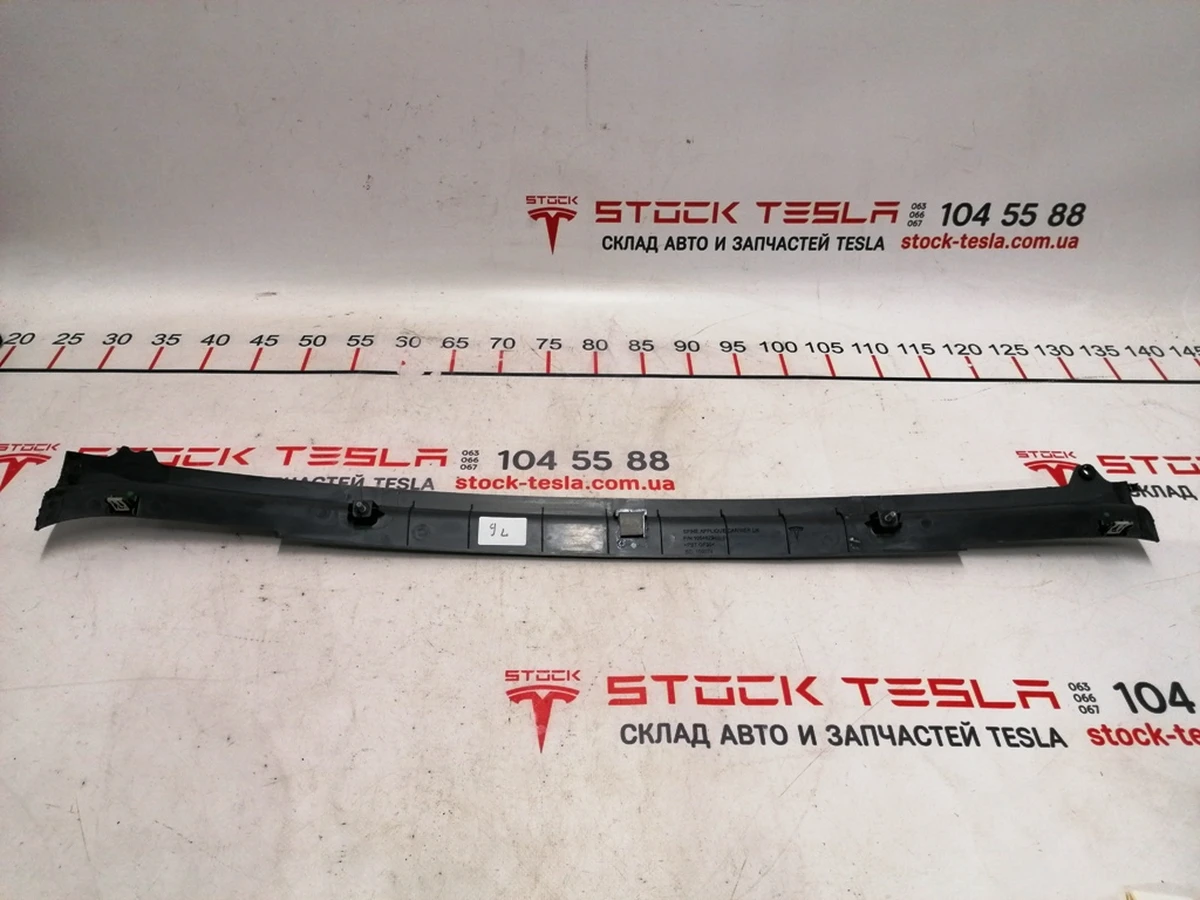 20 Кронштейн крепления панели наружной крыши левый Tesla Model X 1054829-99-F