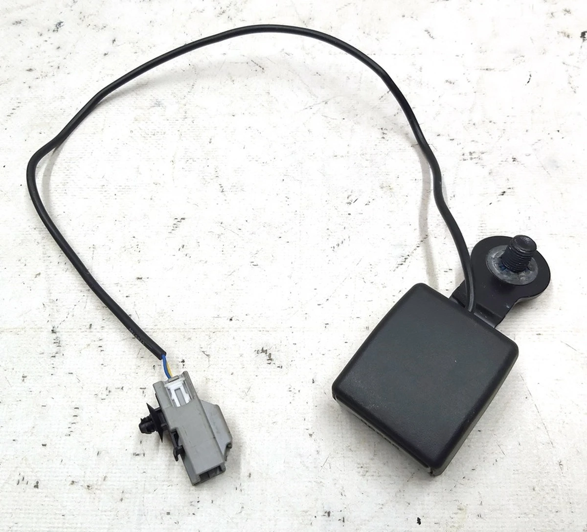 4 Замок ременя безпеки 2-го ряду сидінь (BLACK) Tesla model X 1055033-05-C