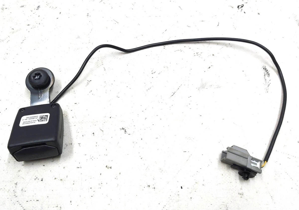 4 Замок ременя безпеки 2-го ряду сидінь (BLACK) Tesla model X 1055033-05-C