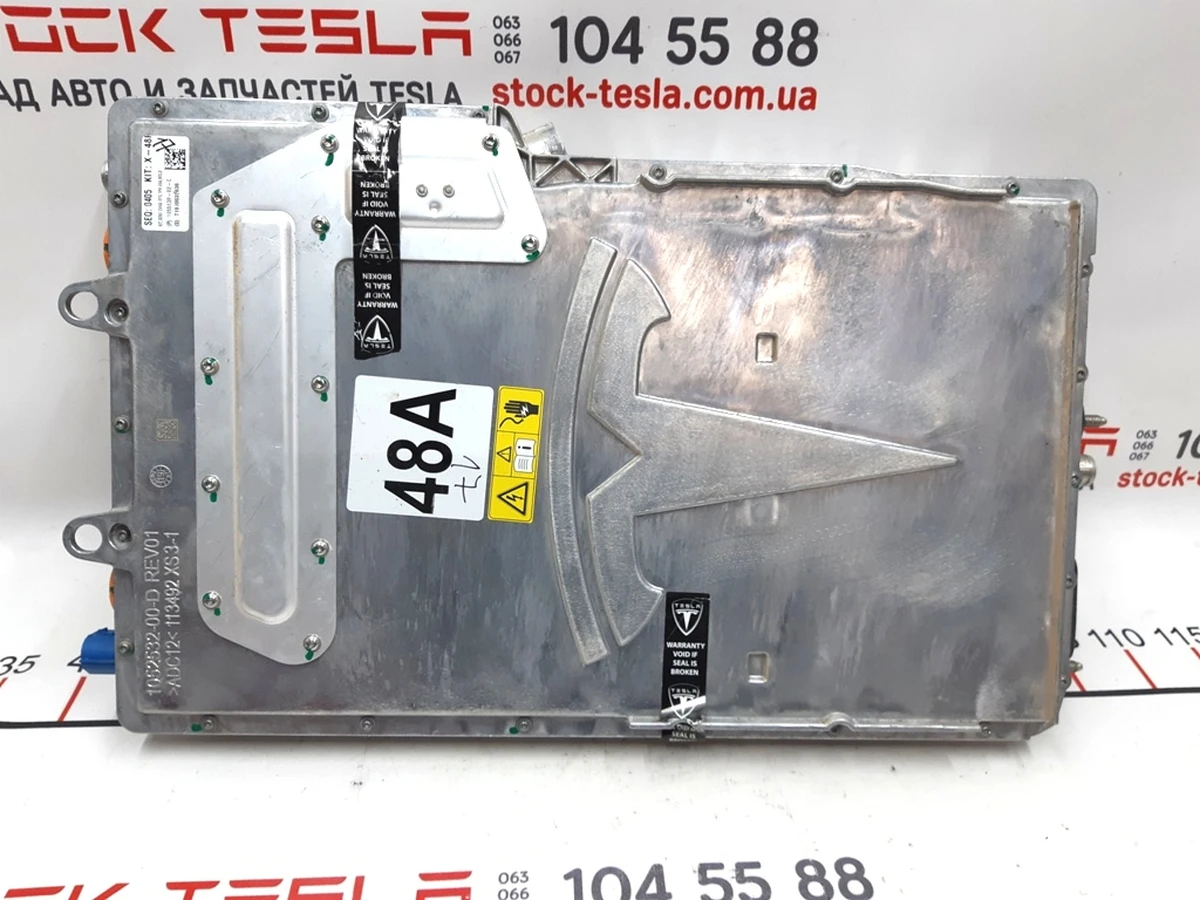 1 Чарджер блок (GEN3) (48A, 1 фаза) з пошкодженням Tesla model S REST model X 1462537-02-D