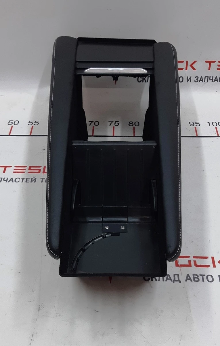39 Короб центральної консолі PREMIUM Tesla model X S REST 1055149-00-G