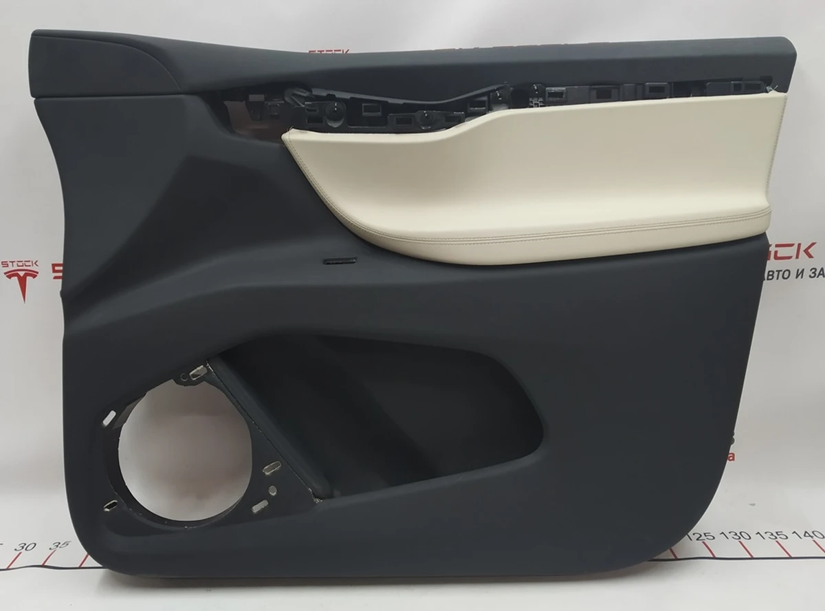 1 Карта (скелет) двері передньої правої PREM PUR CREAM Tesla model X 1055483-22-M