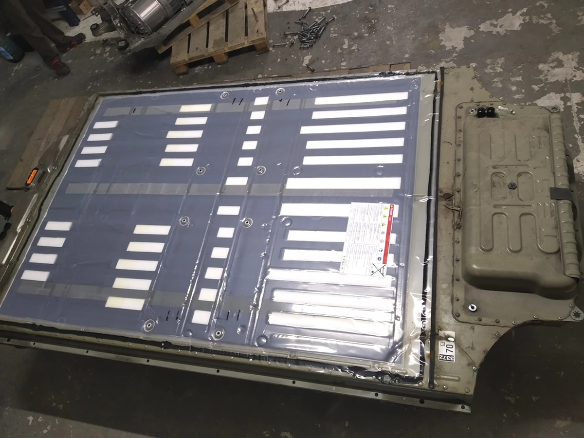 1 Main battery 70 kWh MDLS Tesla model S 1055893-00-C