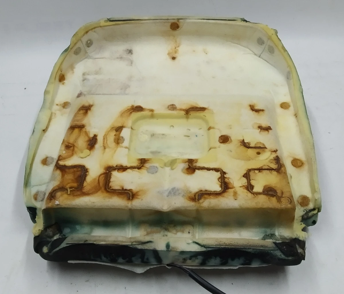 3 Пінний наповнювач нижньої частини сидіння водія в зборі з підігрівом NEXT GEN (GEN 2) (з пошкодженням) Tesla model S, model S REST 1056258-02-B