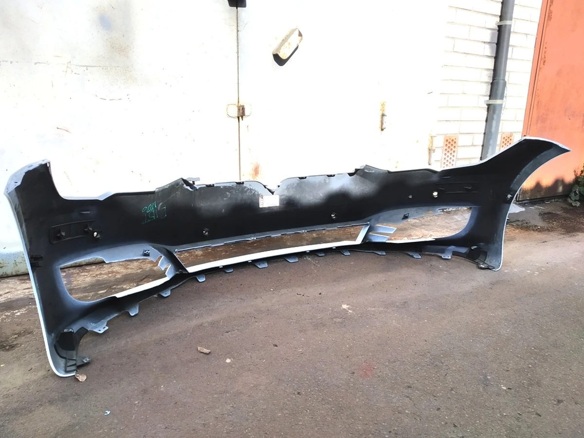 1 Бампер передний под 6 парктроников PPSW (в сборе) с повреждением Tesla model S REST 1056370-S4-A