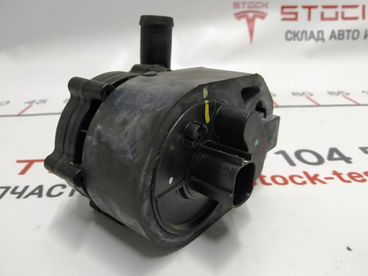 4 Coolant pump BWD ISO 185 Tesla model S REST 1057235-00-G