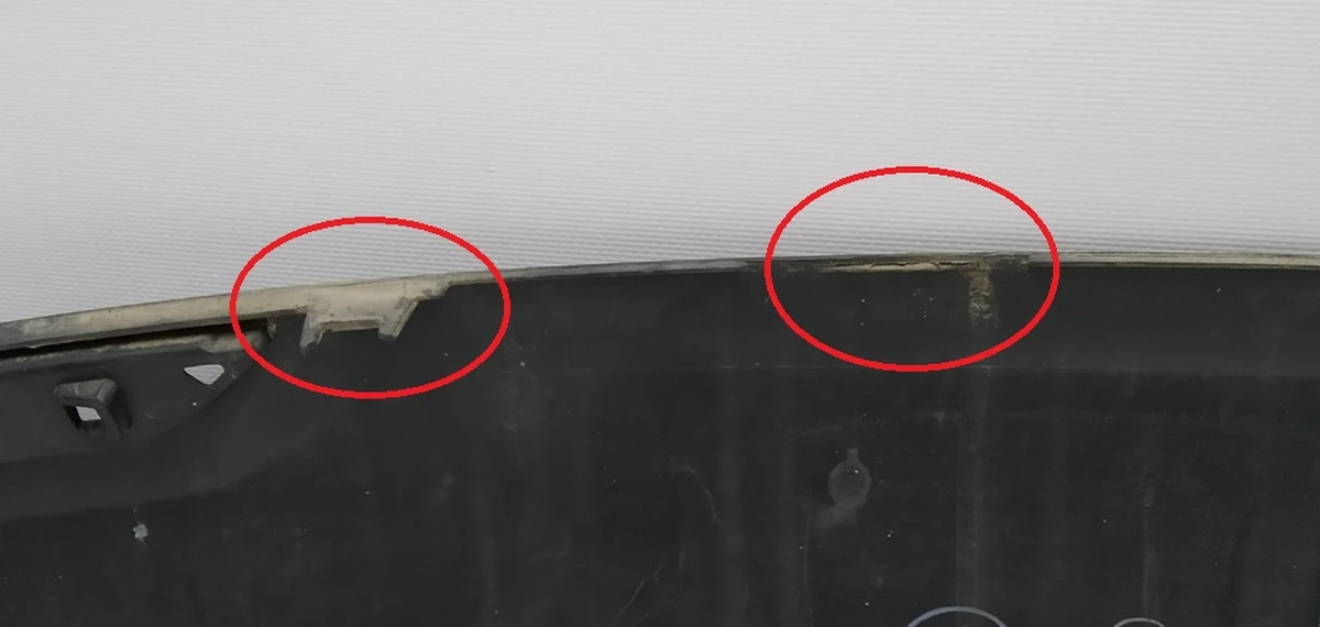 16 TRIM, REAR FASCIA, (lip) painted PBSB (with damage) Tesla model S REST 1057321-00-C