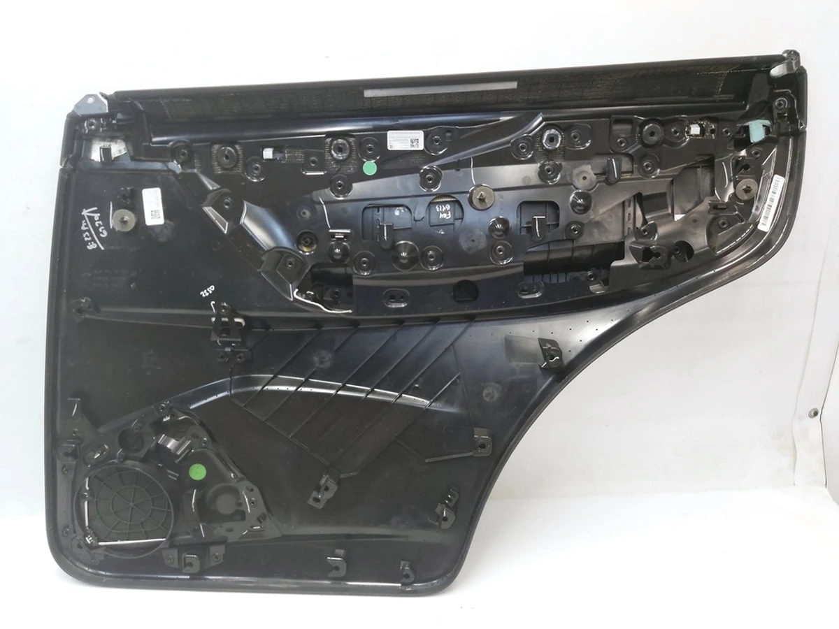 1 DOOR TRIM ASSEMBLY REAR LEFT HAND PREMIUM PUR B WHITE Tesla Model X 1058004-18-K