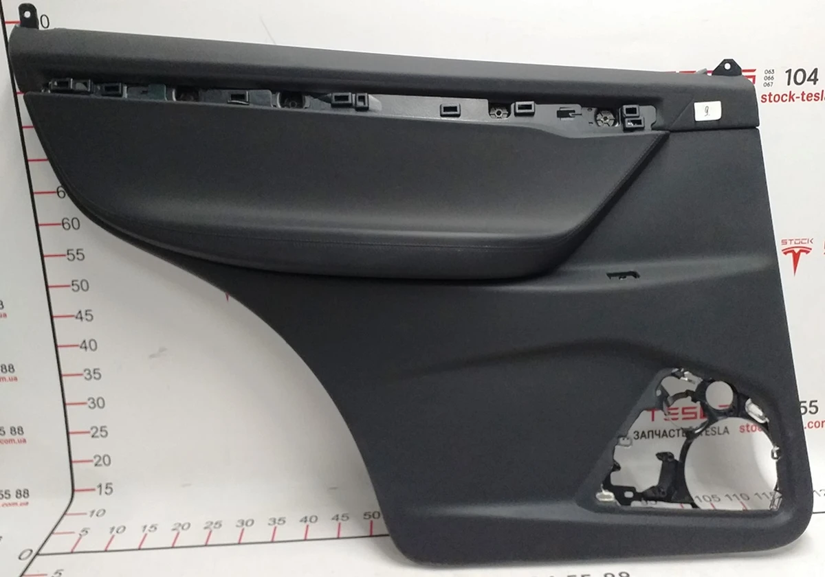 1 Map (skeleton) rear left door PREM PUR BLK Tesla model X 1058003-21-K