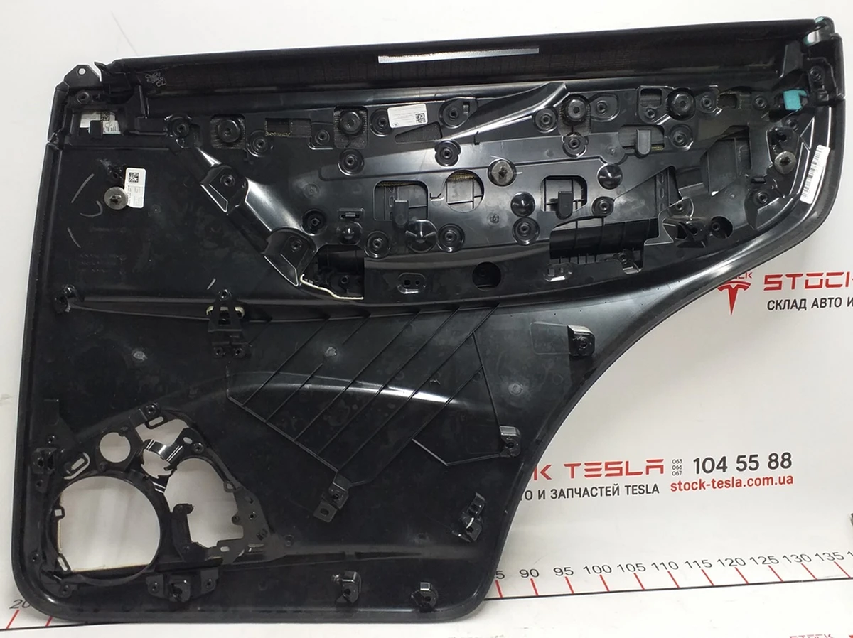 1 Map (skeleton) rear left door PREM PUR BLK Tesla model X 1058003-21-K