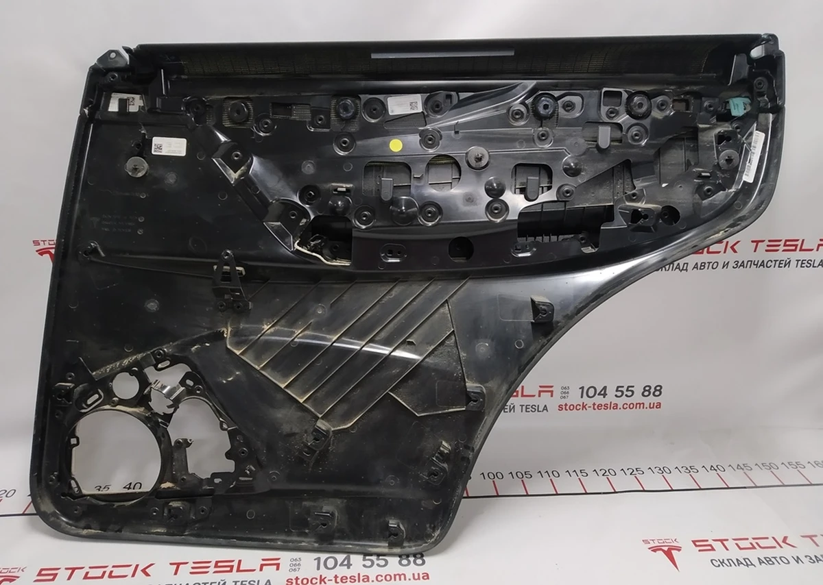 1 Карта (скелет) двері задньої лівої PREM PUR CREAM Tesla model X 1058003-22-K