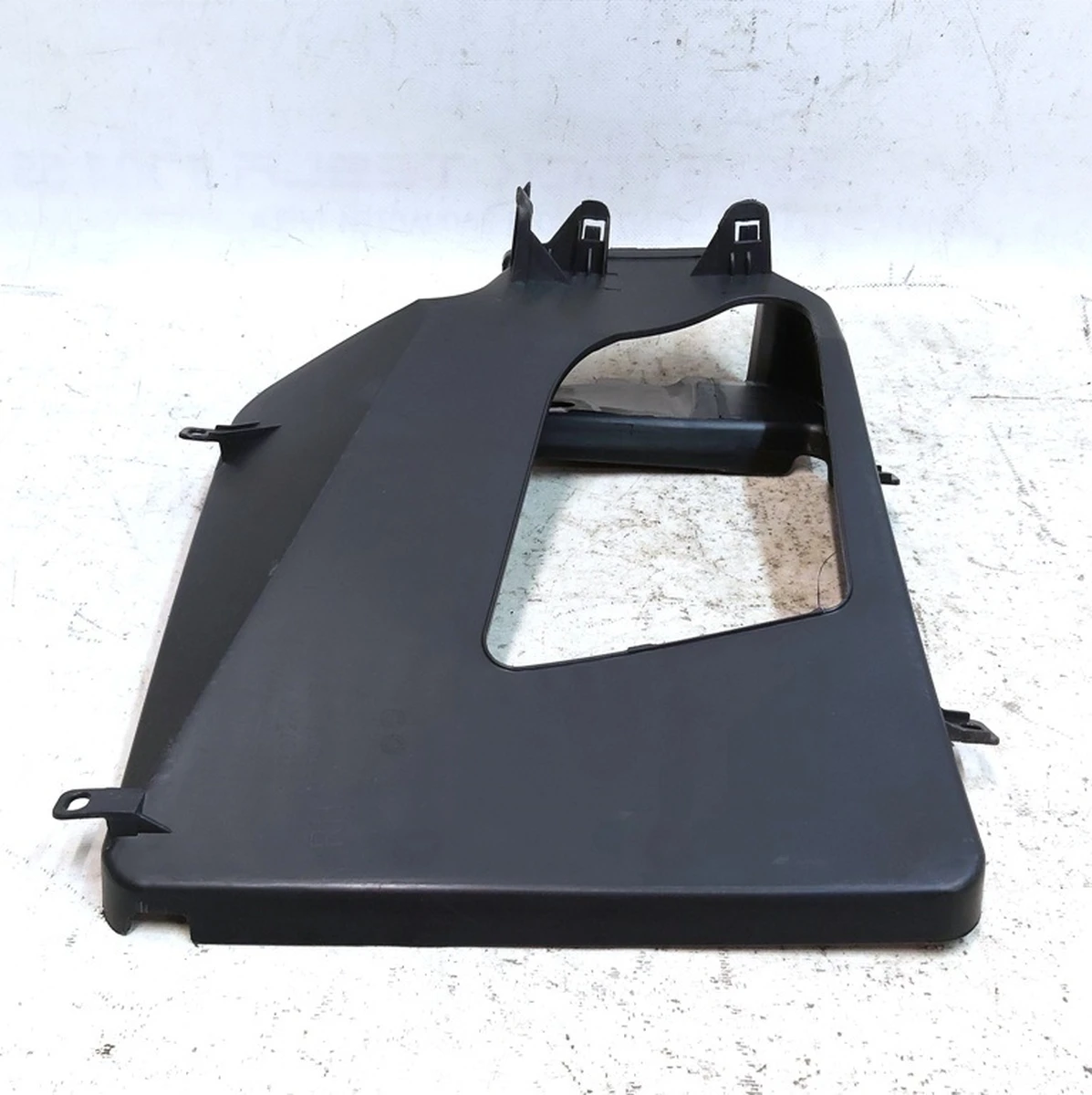 6 Дифузор правий радіатора кондиціонера AWD Tesla model S REST 1058024-00-C