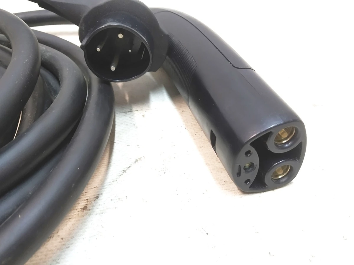 1 UNIVERSAL MOBILE CONNECTOR, NA 40A GEN1 Tesla Model S, Model S REST, Model X, Model 3, Model Y 1058221