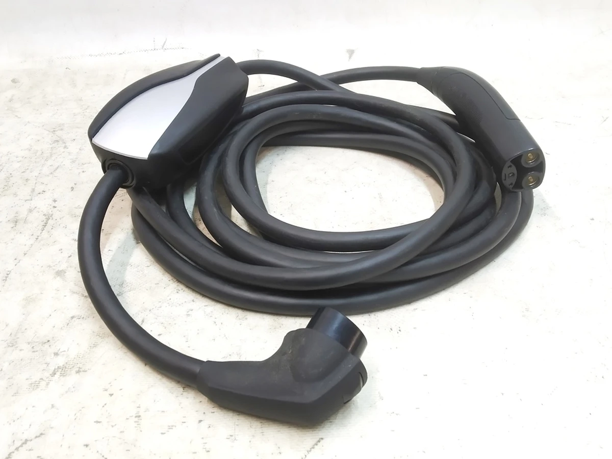 1 UNIVERSAL MOBILE CONNECTOR, NA 40A GEN1 Tesla Model S, Model S REST, Model X, Model 3, Model Y 1058221