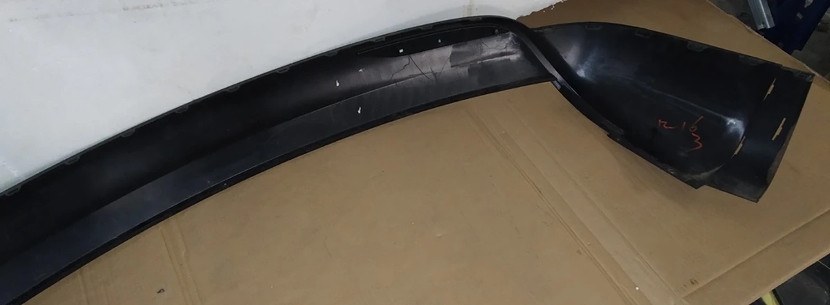 2 Накладка нижня (структурна) бампера заднього Tesla model X 1058354-00-F